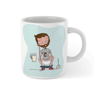 Taza hombre en el baño